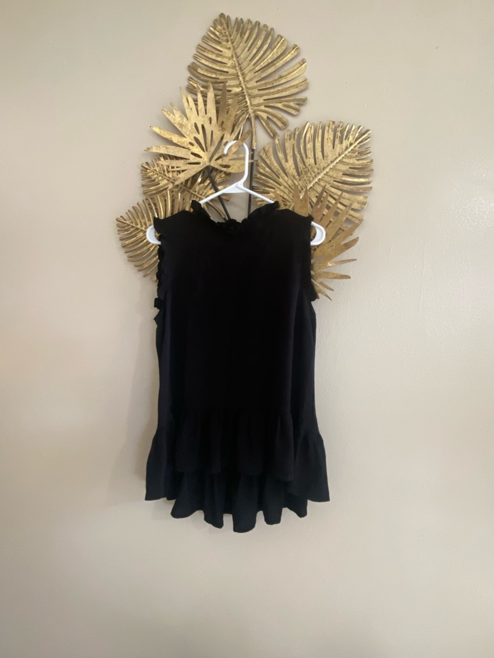 CeCe Black Sleeveless Ruffle-Trim Top